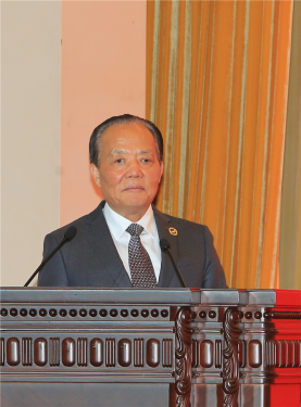 巨石集團(tuán)有限公司董事長張毓強(qiáng)作經(jīng)驗(yàn)交流